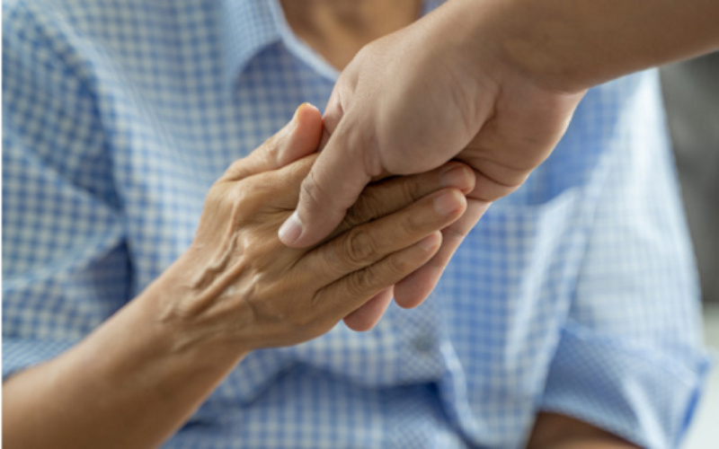 Parkinson, le precauzioni da seguire per un’estate in sicurezza